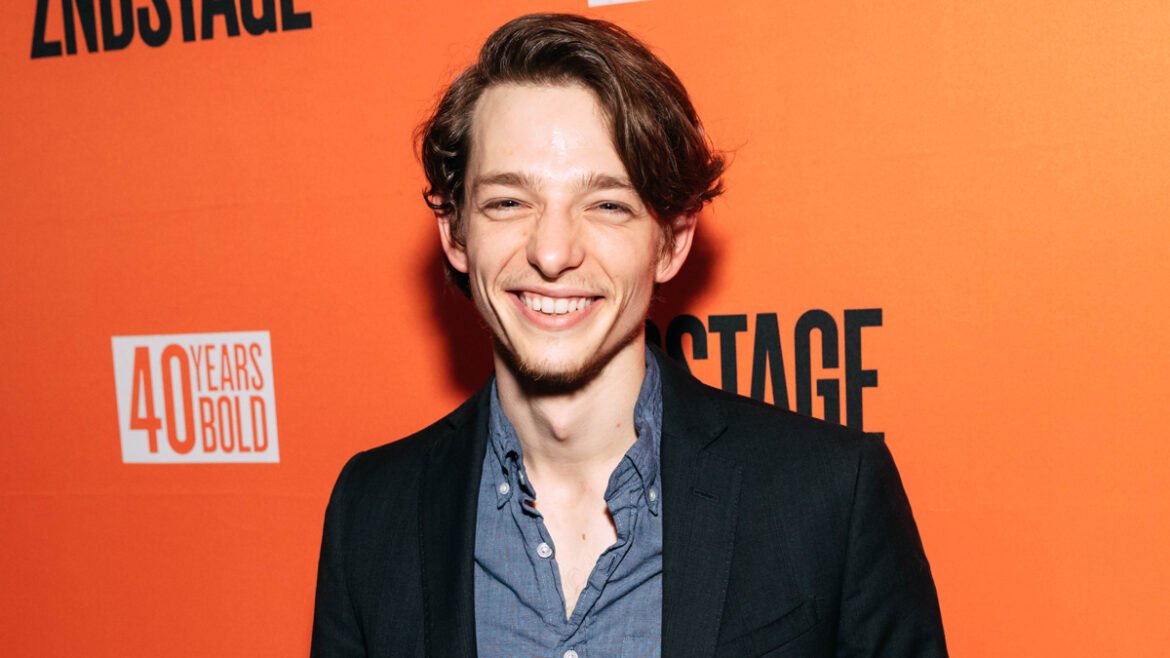 Mike Faist wife