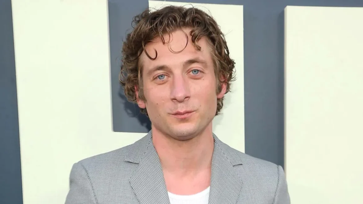 jeremy allen white wink